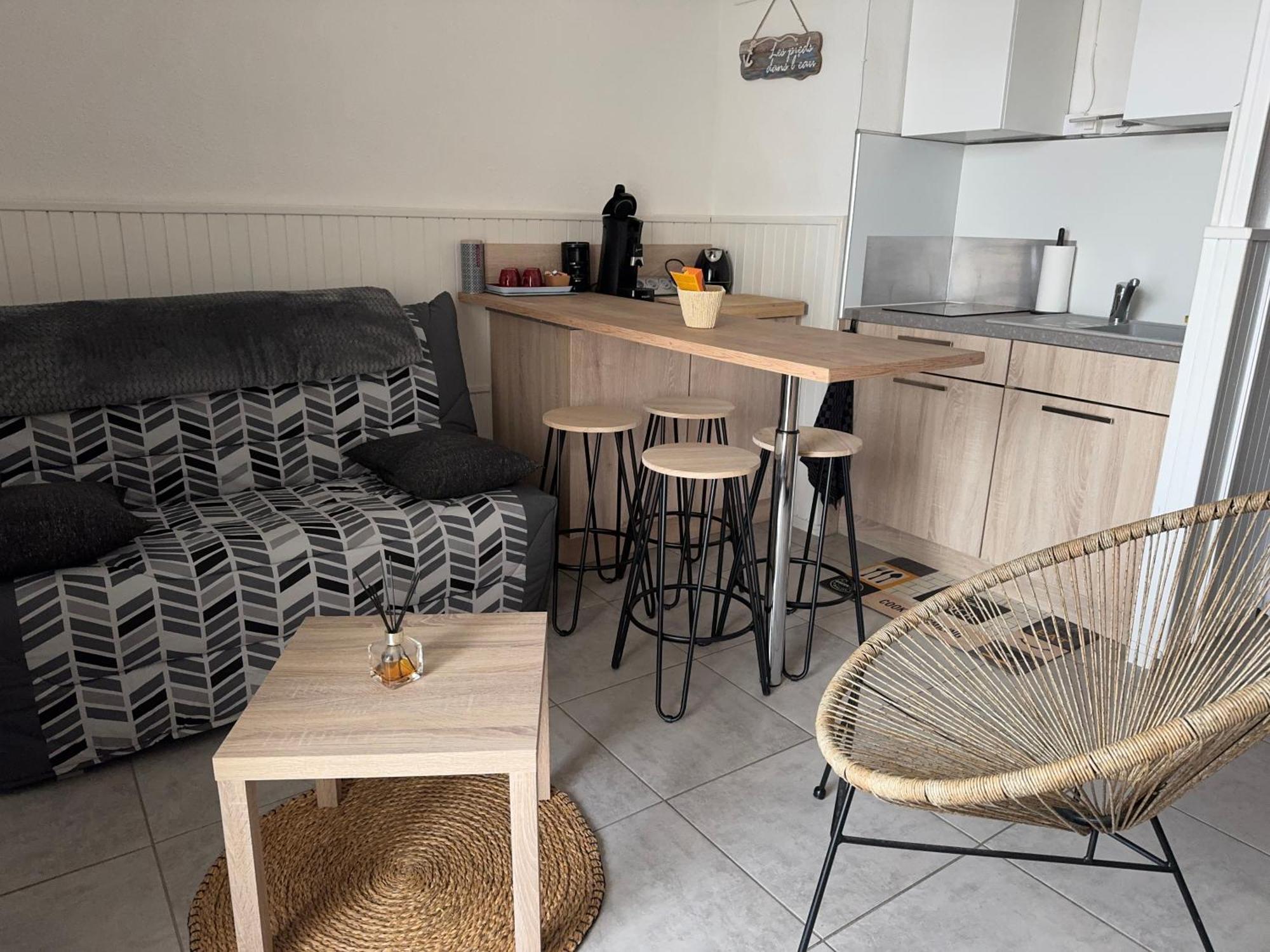 Cosy Entre Port Et Cap Apartment